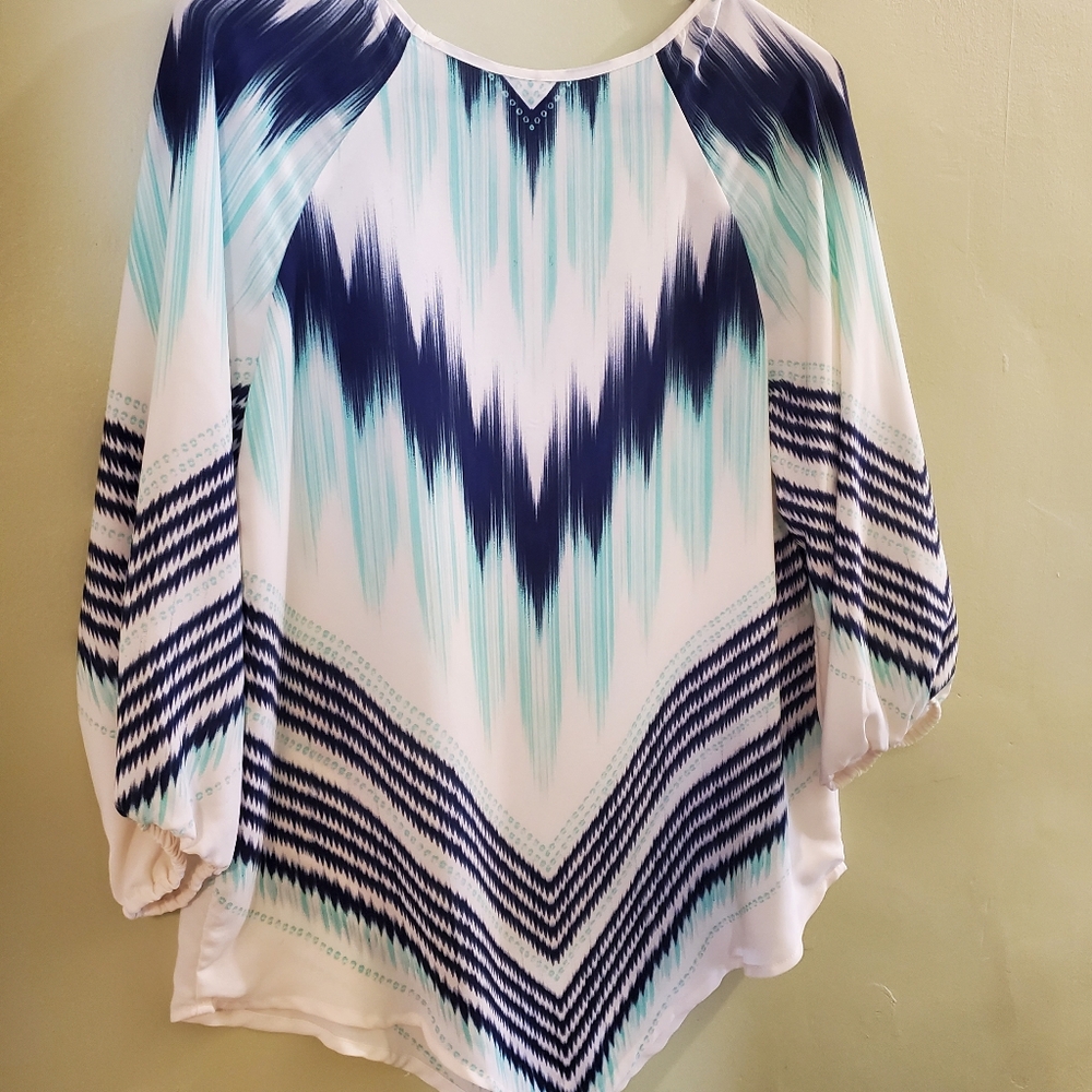 Blouse - Picture 2 of 3